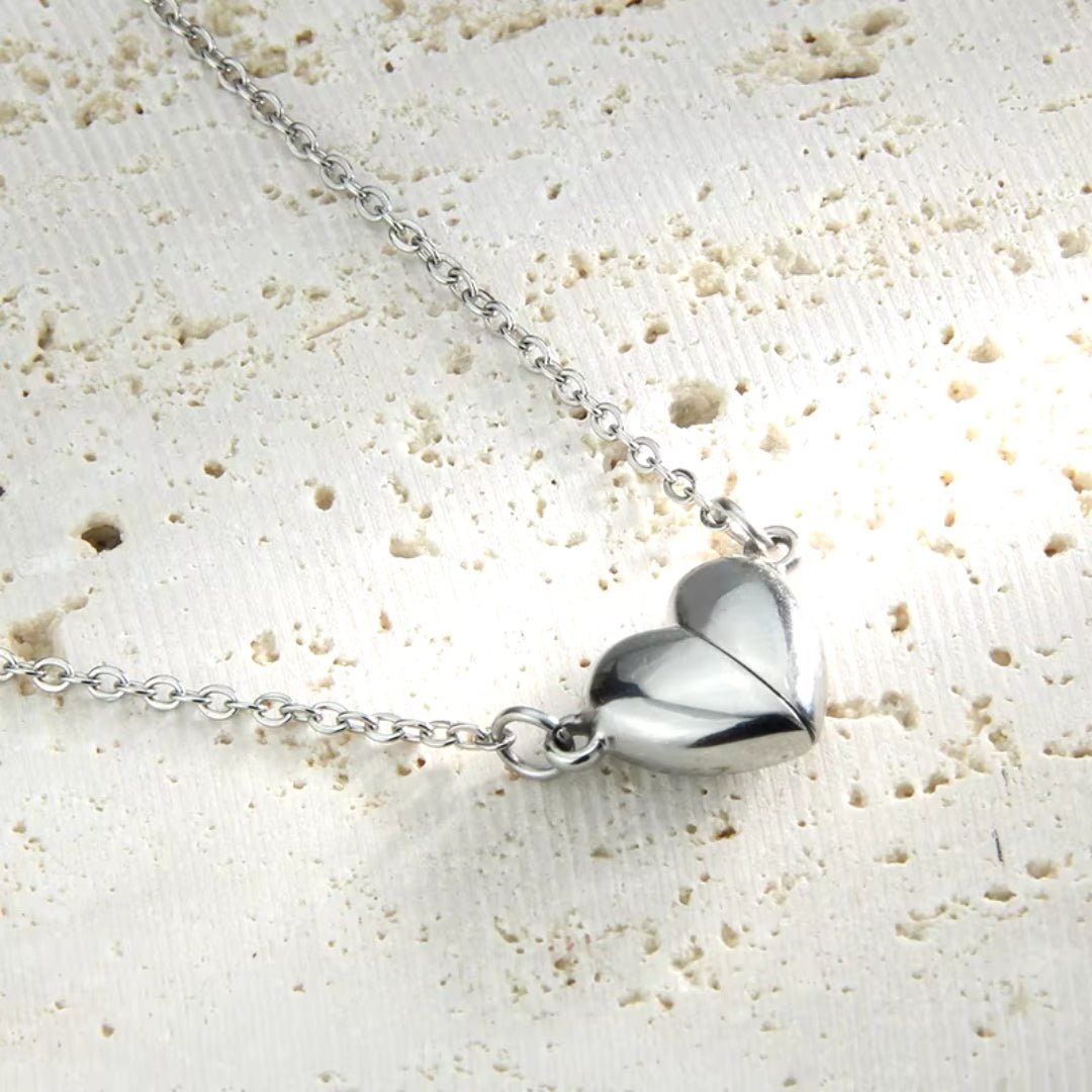 Best Friend Magnetic Mini Heart Necklace - Hidden Forever