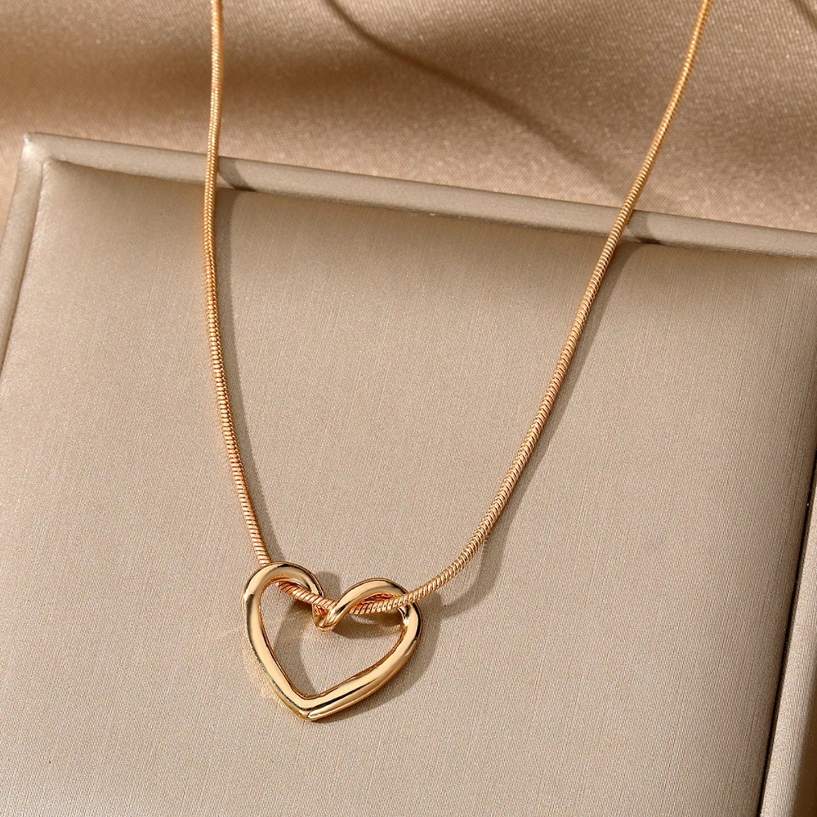 Matching Sisters Entwined Heart Necklace - Hidden Forever